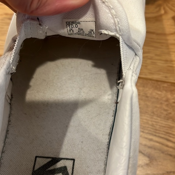 Vans Unisex Asher Platform Sneaker - Slip On - Picture 7 of 13